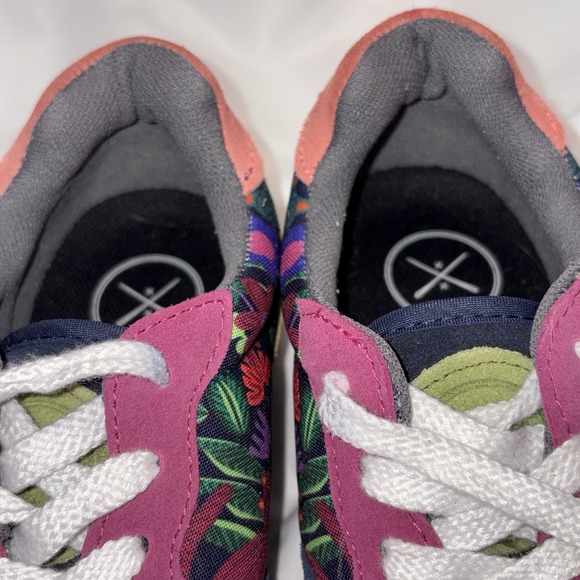 Inkkas Multicolor Floral Sneakers - Picture 10 of 15
